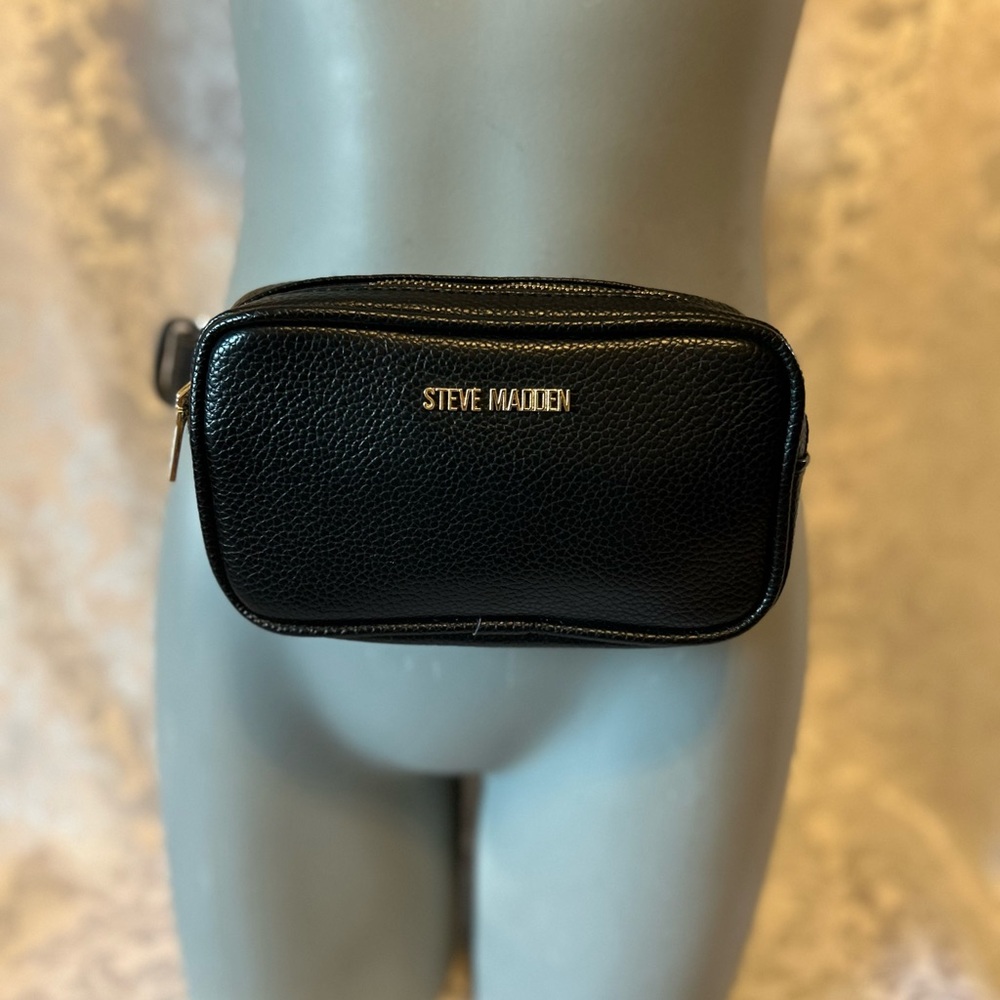 NWOT Steve Madden Fanny Pack, Adjustable Belt. 7.5x4.5